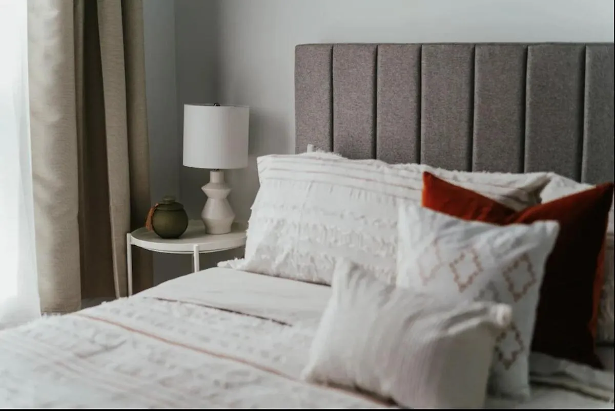 Stylish And Bright 2Bdr Near St-Hubert Plaza Apartment Montreal Canada
